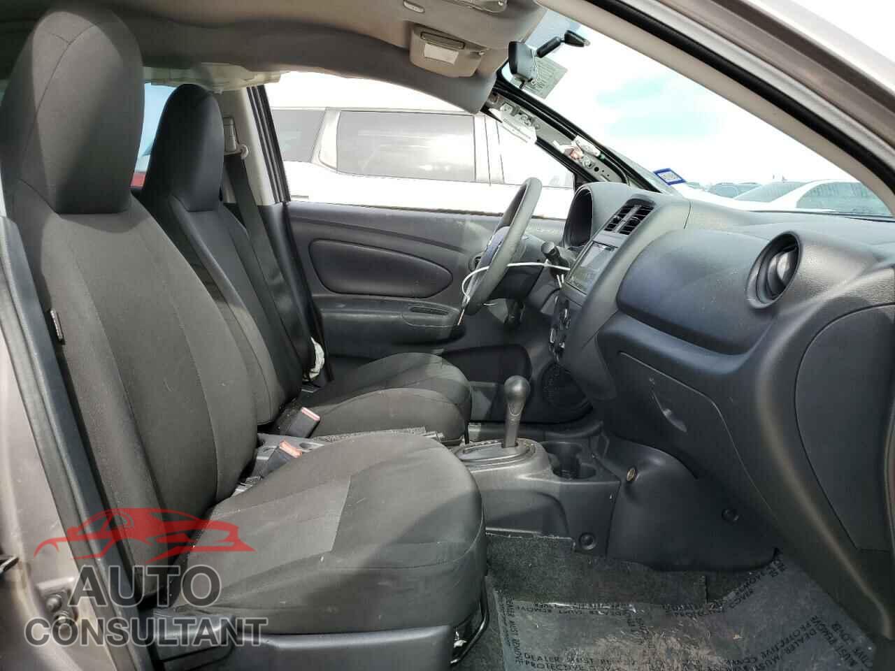 NISSAN VERSA 2017 - 3N1CN7AP3HL908737