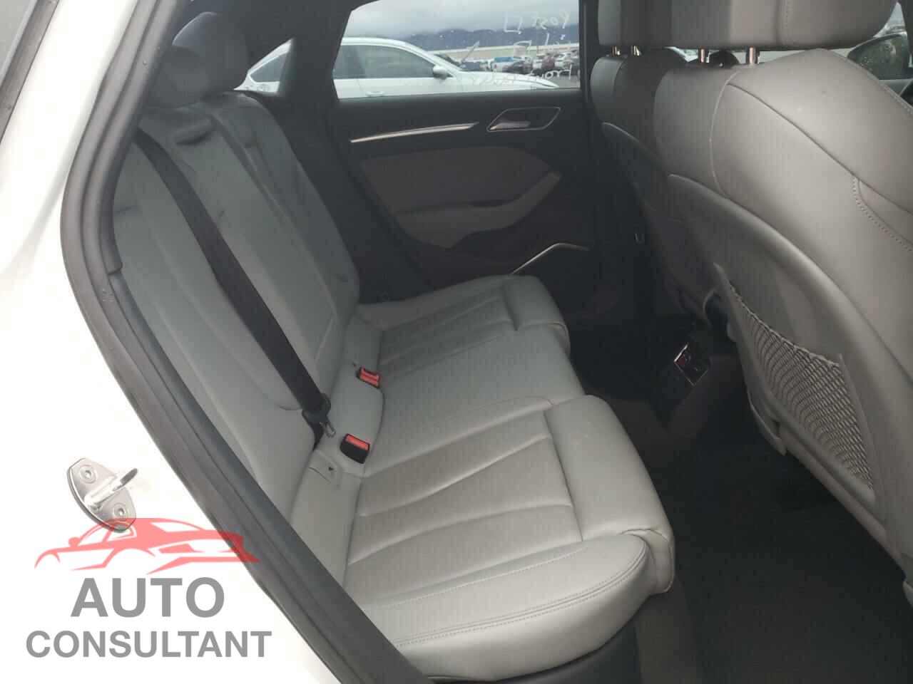 AUDI A3 2018 - WAUGUGFF4J1027573