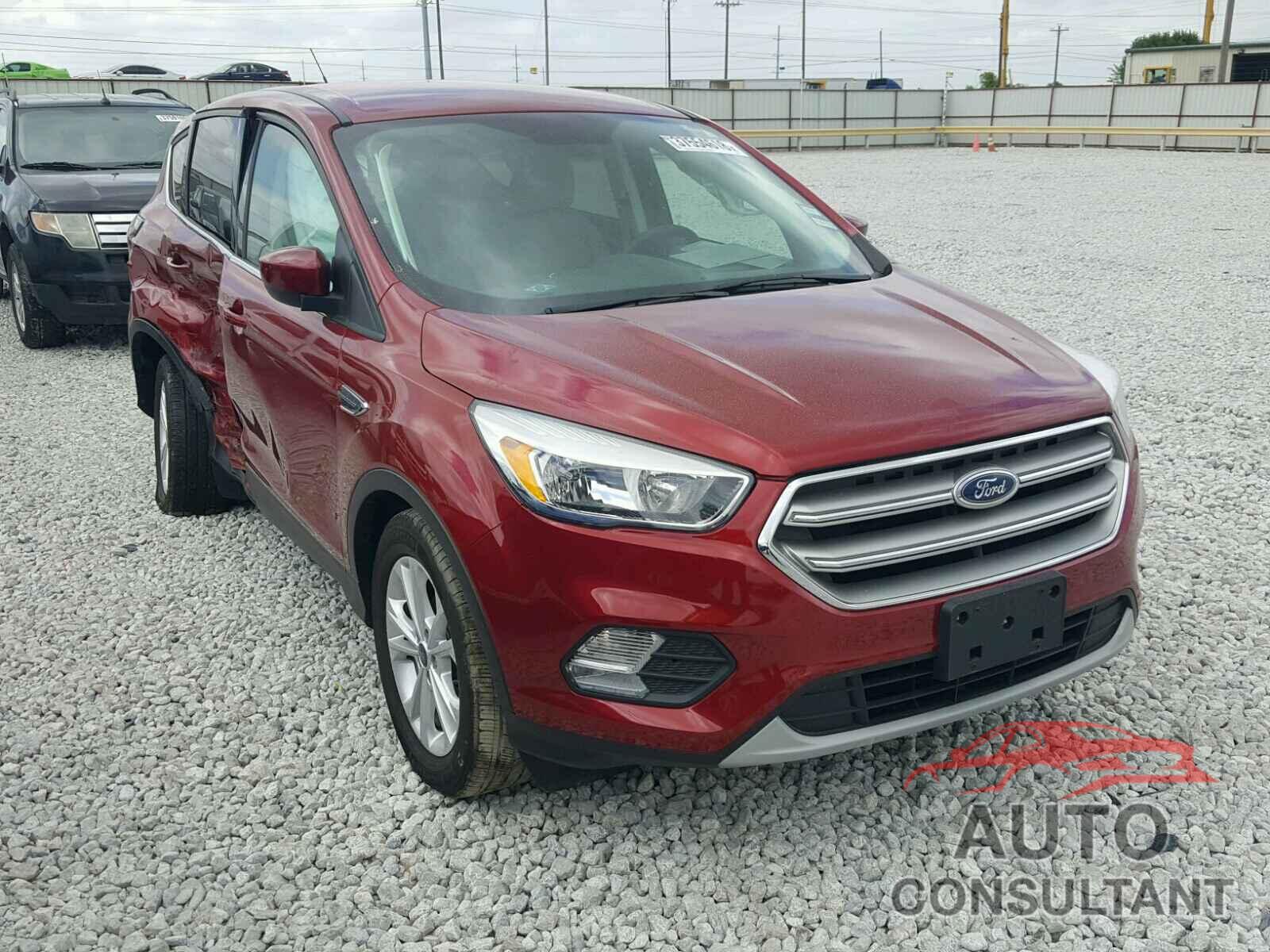 FORD ESCAPE 2017 - 1FMCU0GD8HUB52084