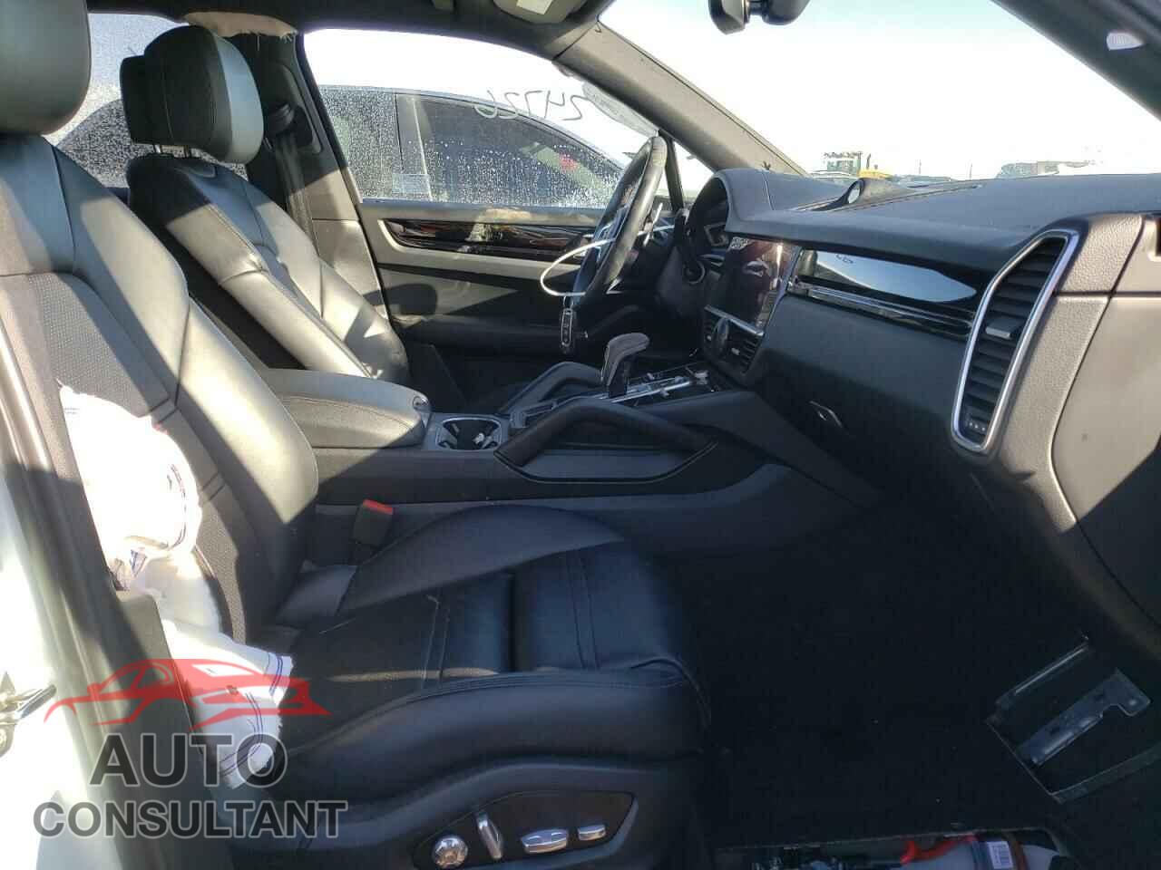 PORSCHE CAYENNE 2020 - WP1AA2AY6LDA01151