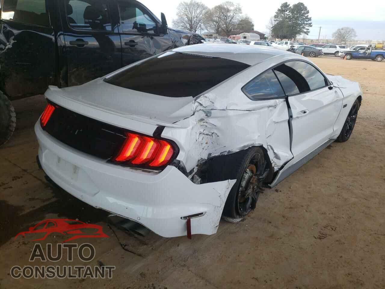 FORD MUSTANG 2018 - 1FA6P8CFXJ5102193