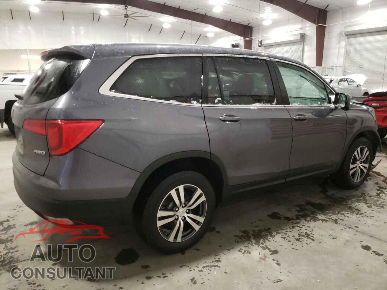 HONDA PILOT 2017 - 5FNYF6H33HB027631