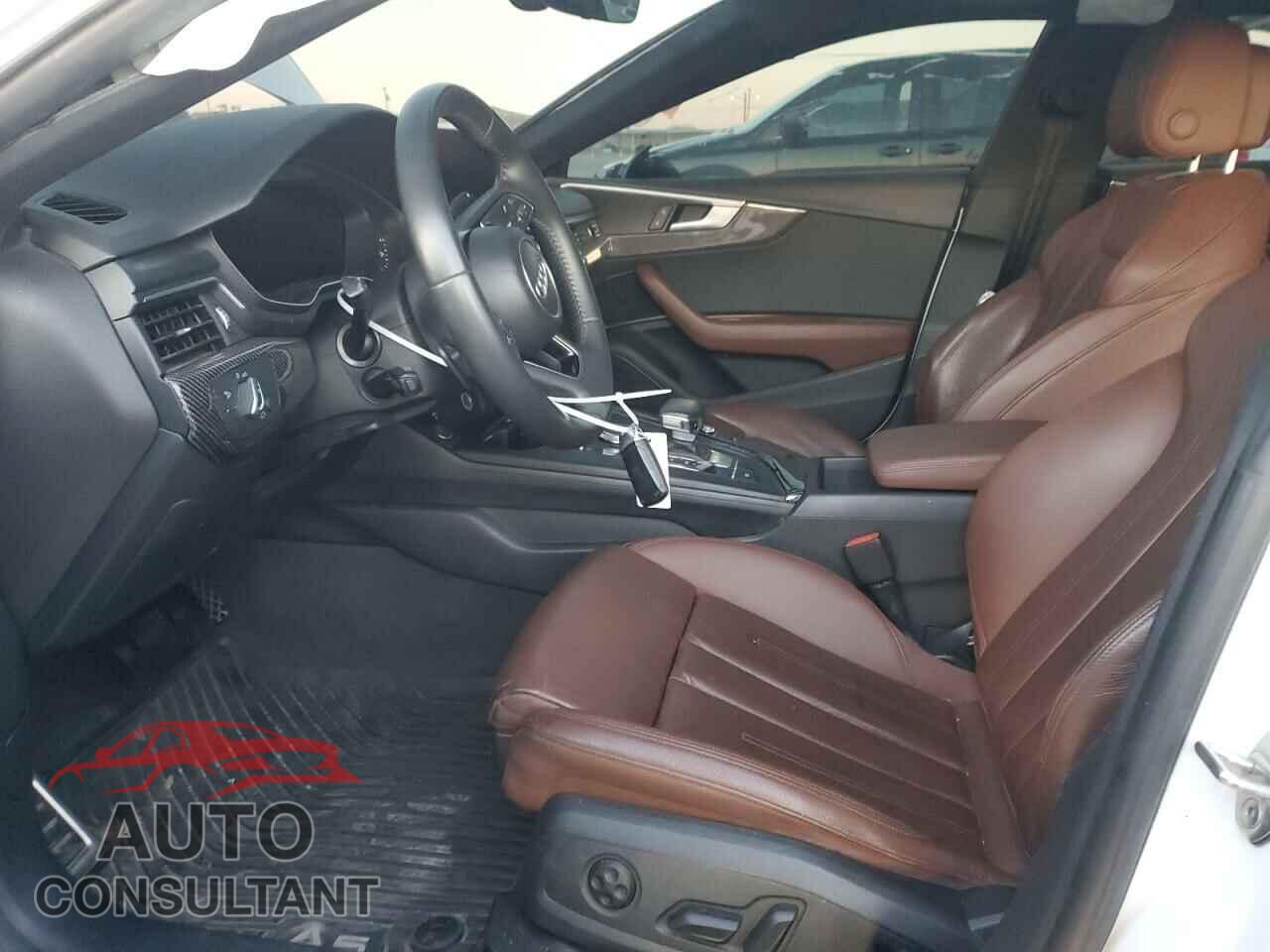 AUDI A5 2018 - WAUENCF52JA136196