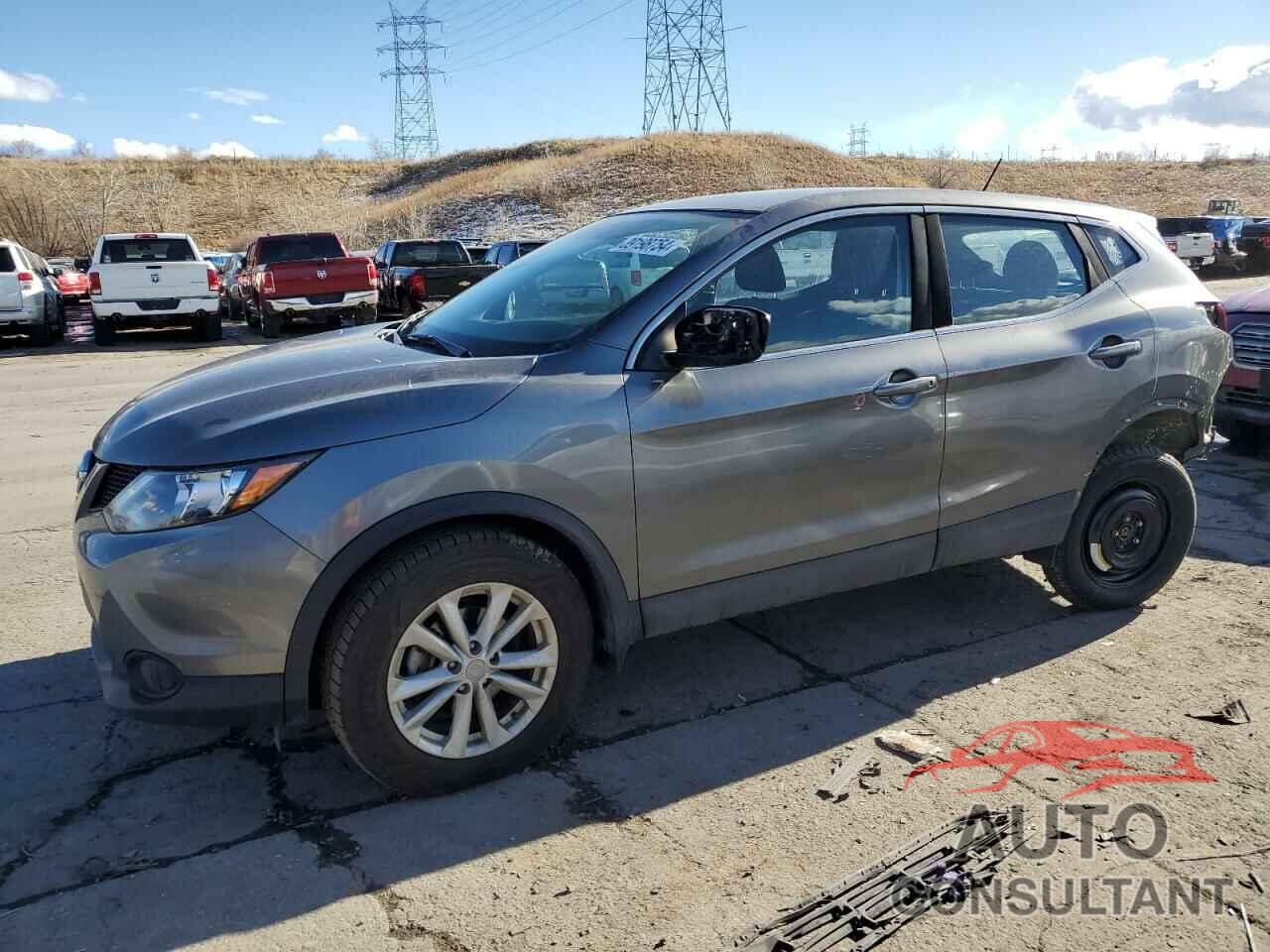 NISSAN ROGUE 2017 - JN1BJ1CR6HW117244