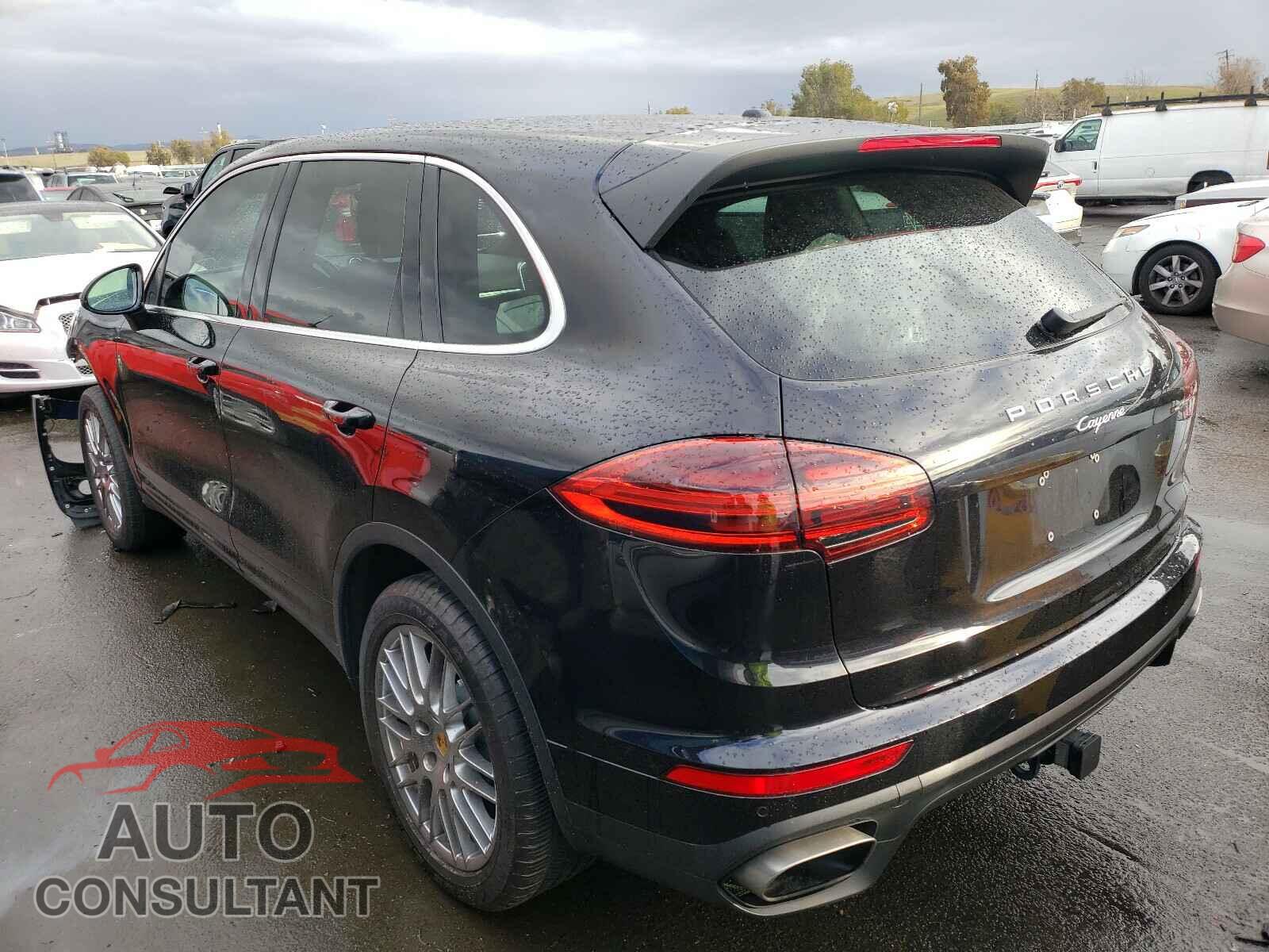 PORSCHE CAYENNE 2016 - WP1AA2A26GKA37712