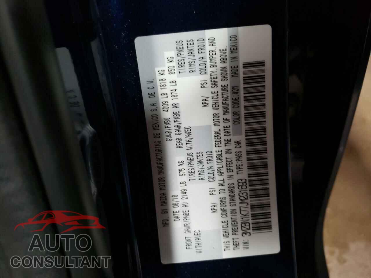 MAZDA 3 2018 - 3MZBN1K77JM231693