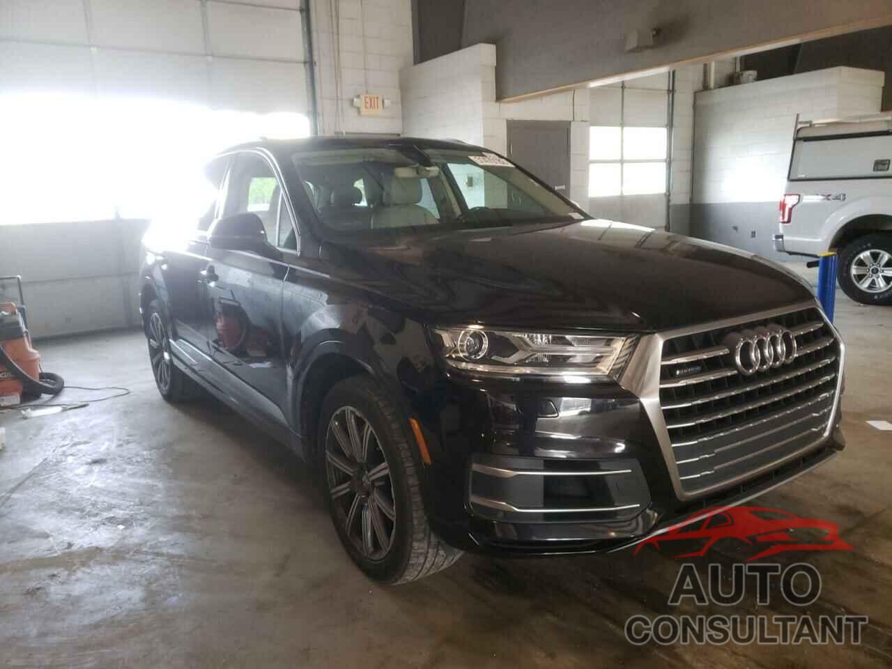 AUDI Q7 2017 - WA1LAAF70HD010840