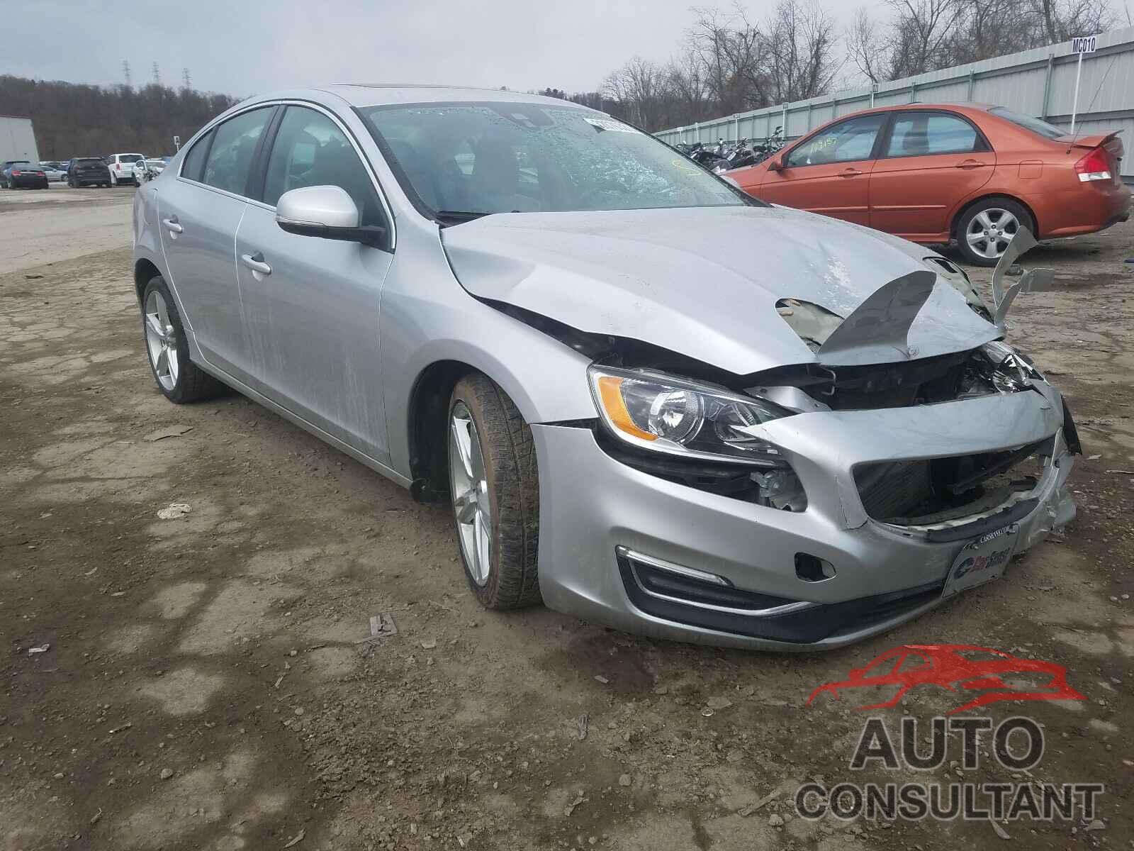 VOLVO S60 2016 - YV1612TK3G2415533