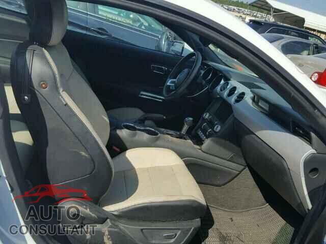 FORD MUSTANG 2015 - 19XFC2F75JE036048