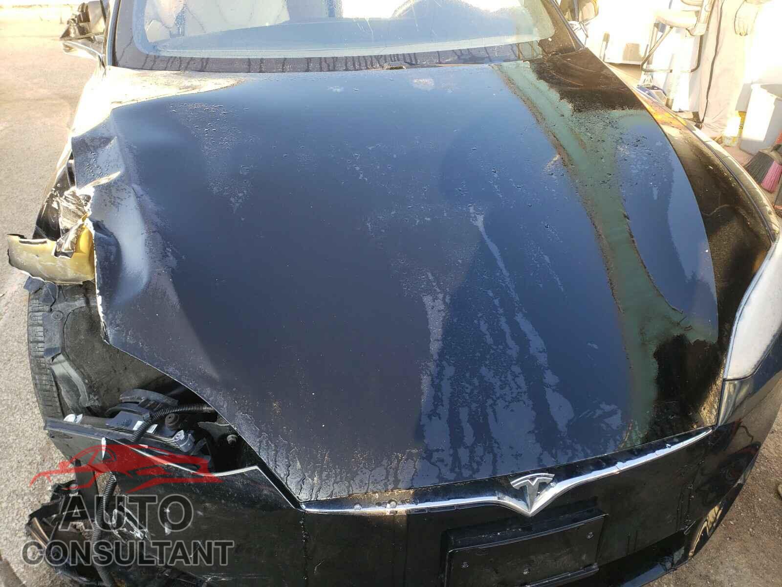 TESLA MODEL S 2020 - 5YJSA1E26LF360577