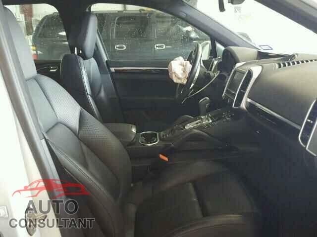 PORSCHE CAYENNE 2015 - WP1AF2A20FLA40843