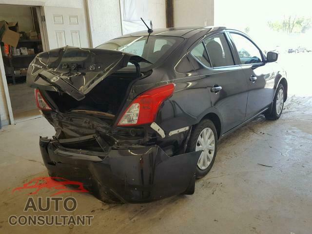 NISSAN VERSA 2016 - 1V2TR2CA4MC577314