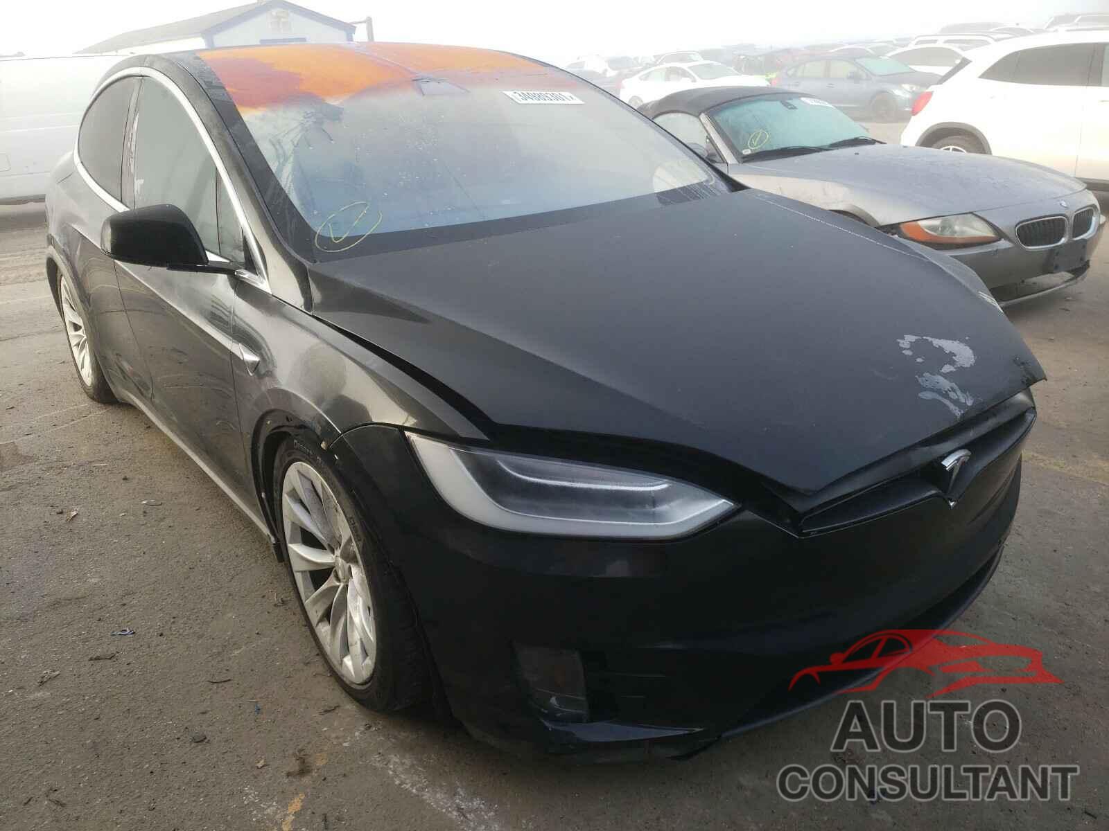 TESLA MODEL X 2017 - 5YJXCBE20HF053712