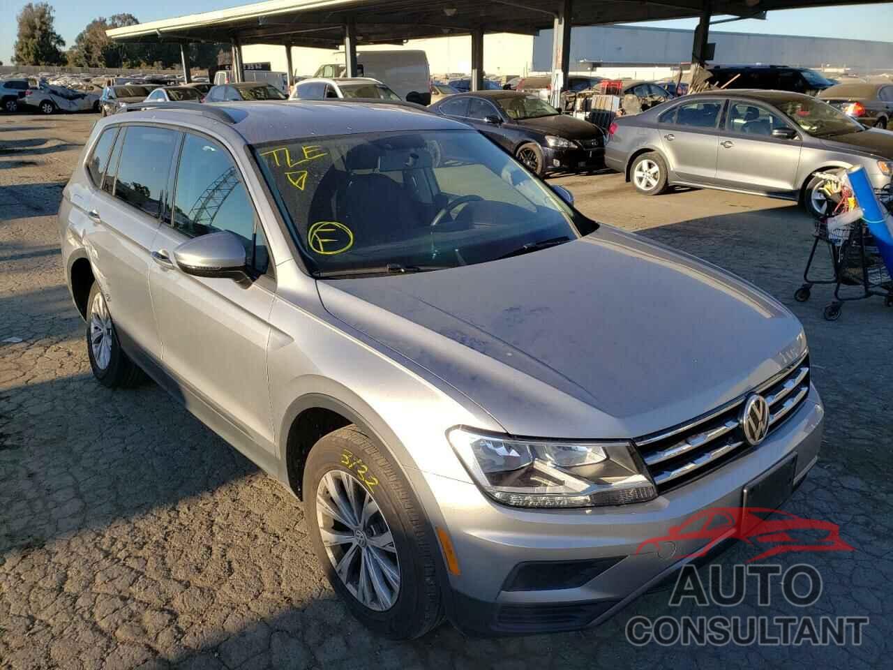 VOLKSWAGEN TIGUAN 2020 - 3VV1B7AX1LM055921