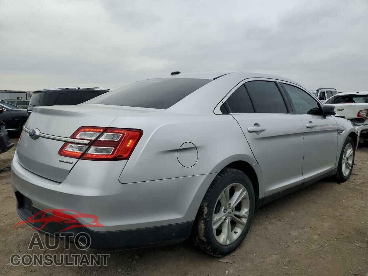 FORD TAURUS 2017 - 1FAHP2D83HG135251