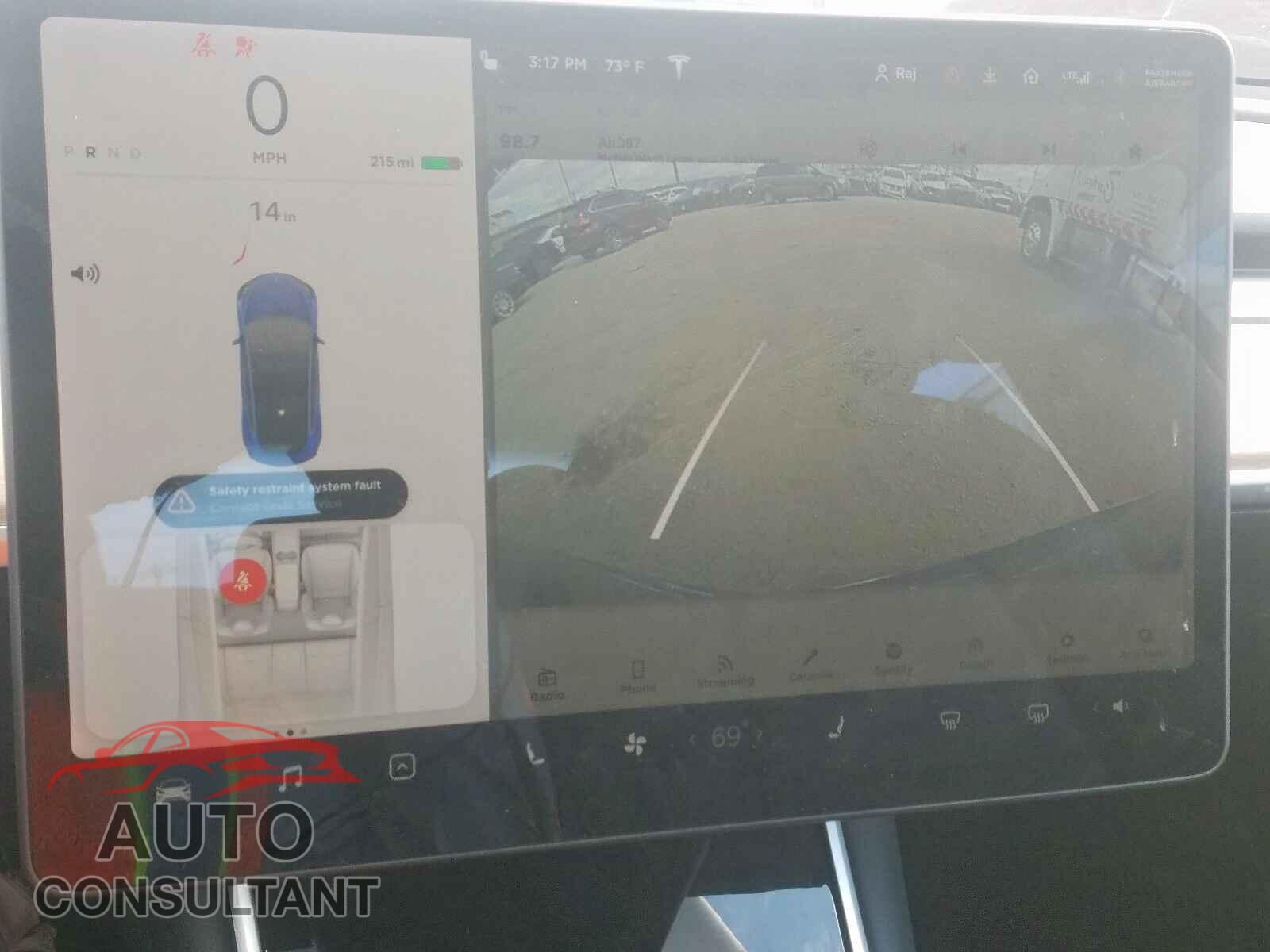 TESLA MODEL 3 2018 - 5YJ3E1EB5JF120345