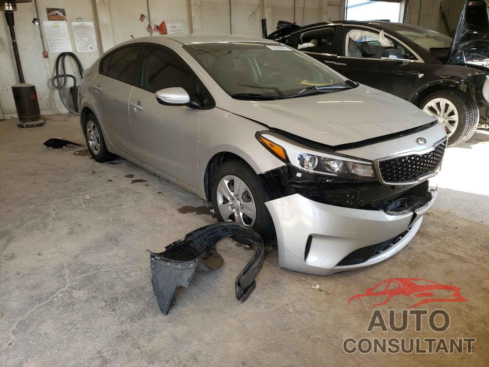 KIA FORTE 2017 - 3KPFK4A72HE014217