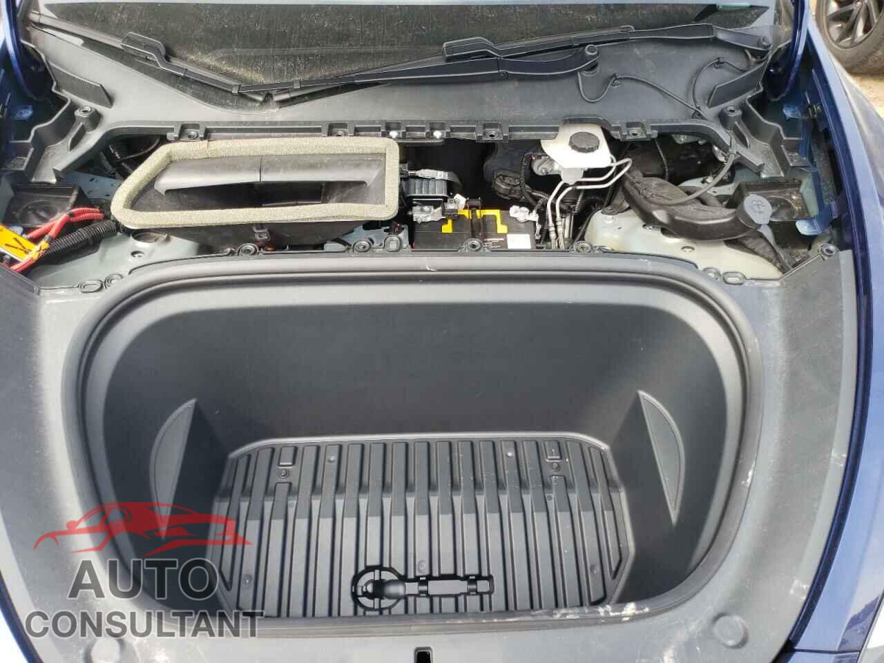 TESLA MODEL Y 2021 - 5YJYGDEE6MF064366