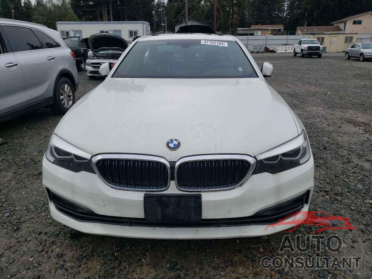 BMW 5 SERIES 2018 - WBAJA9C57JB249671