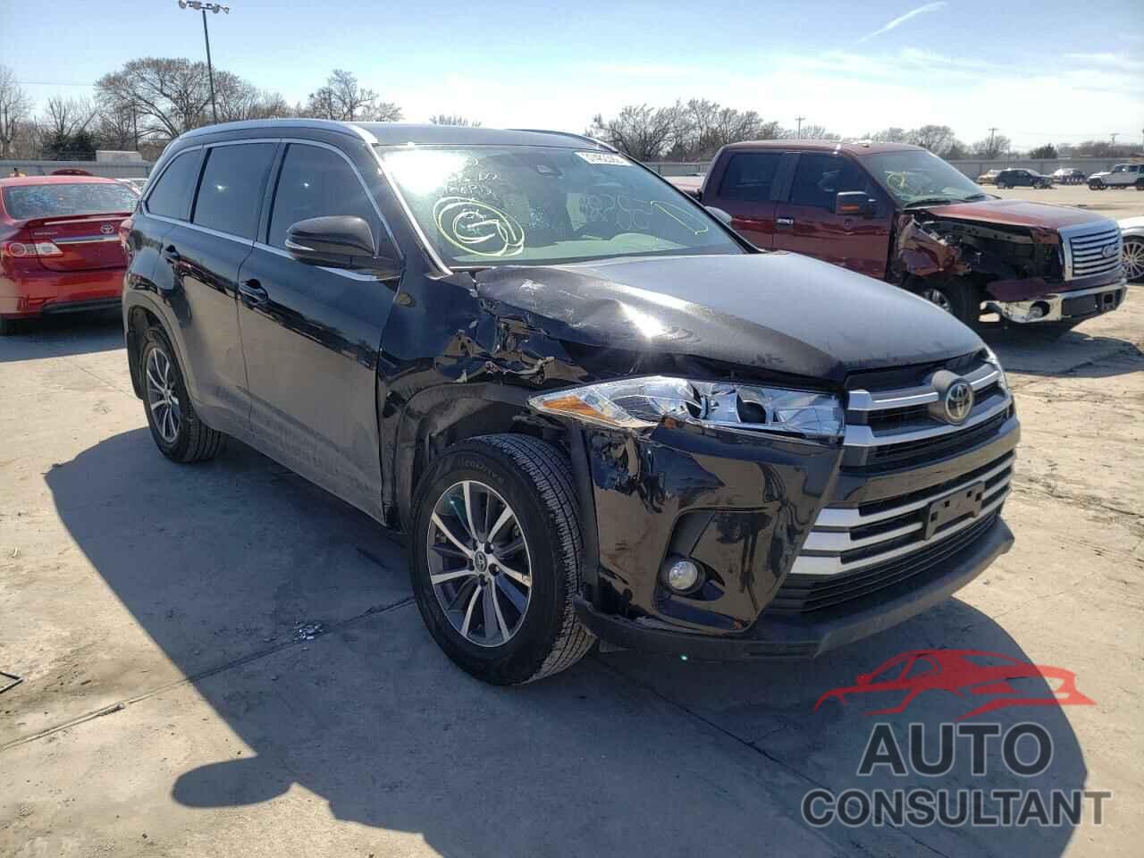 TOYOTA HIGHLANDER 2018 - 5TDJZRFH0JS539759