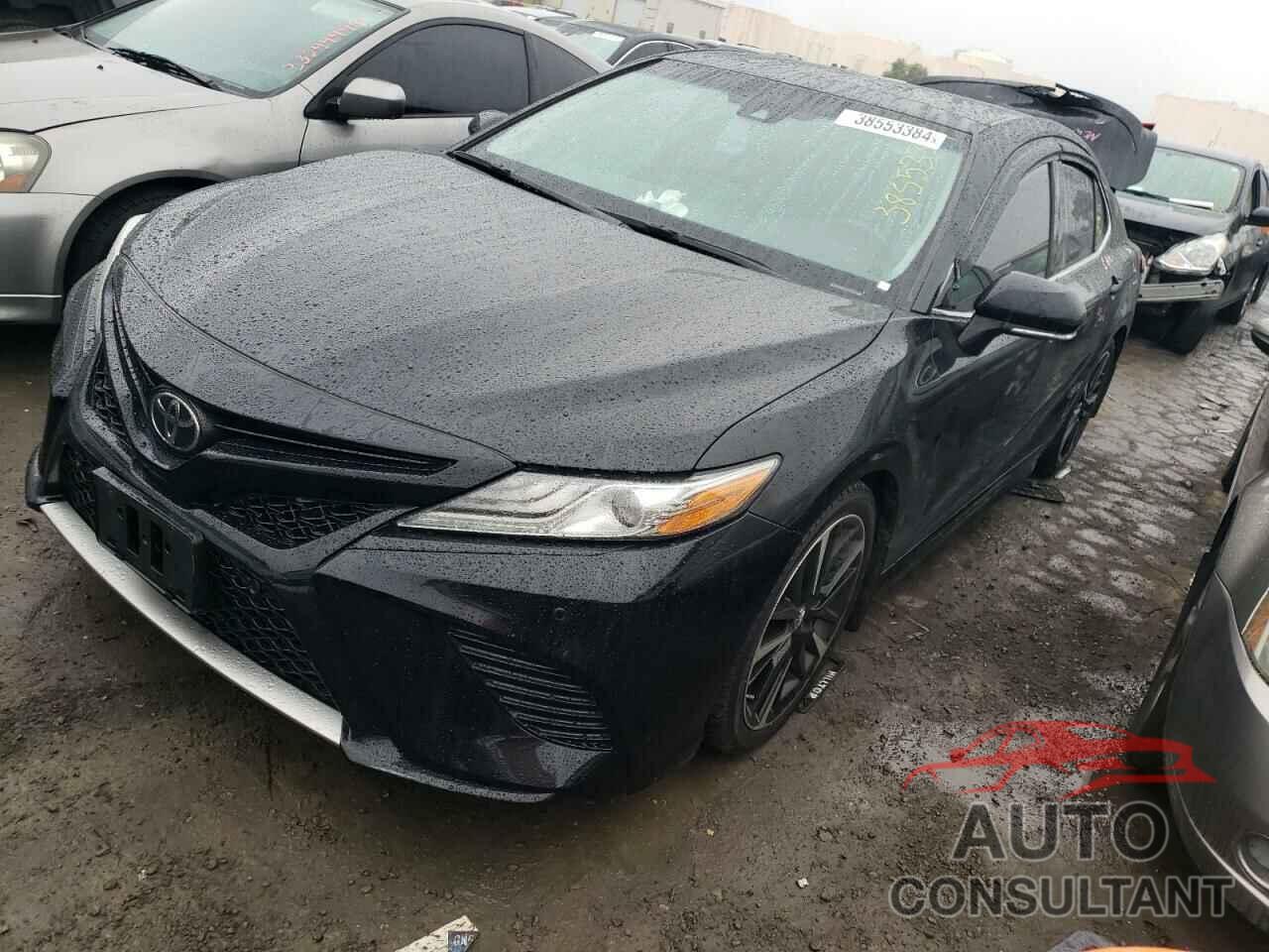 TOYOTA CAMRY 2018 - 4T1B61HK5JU064236