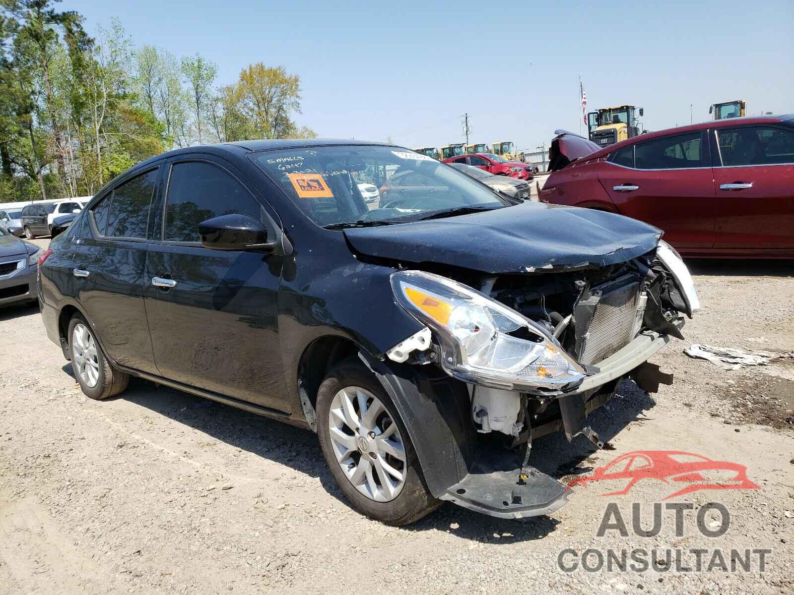 NISSAN VERSA 2019 - 3N1CN7AP8KL843357