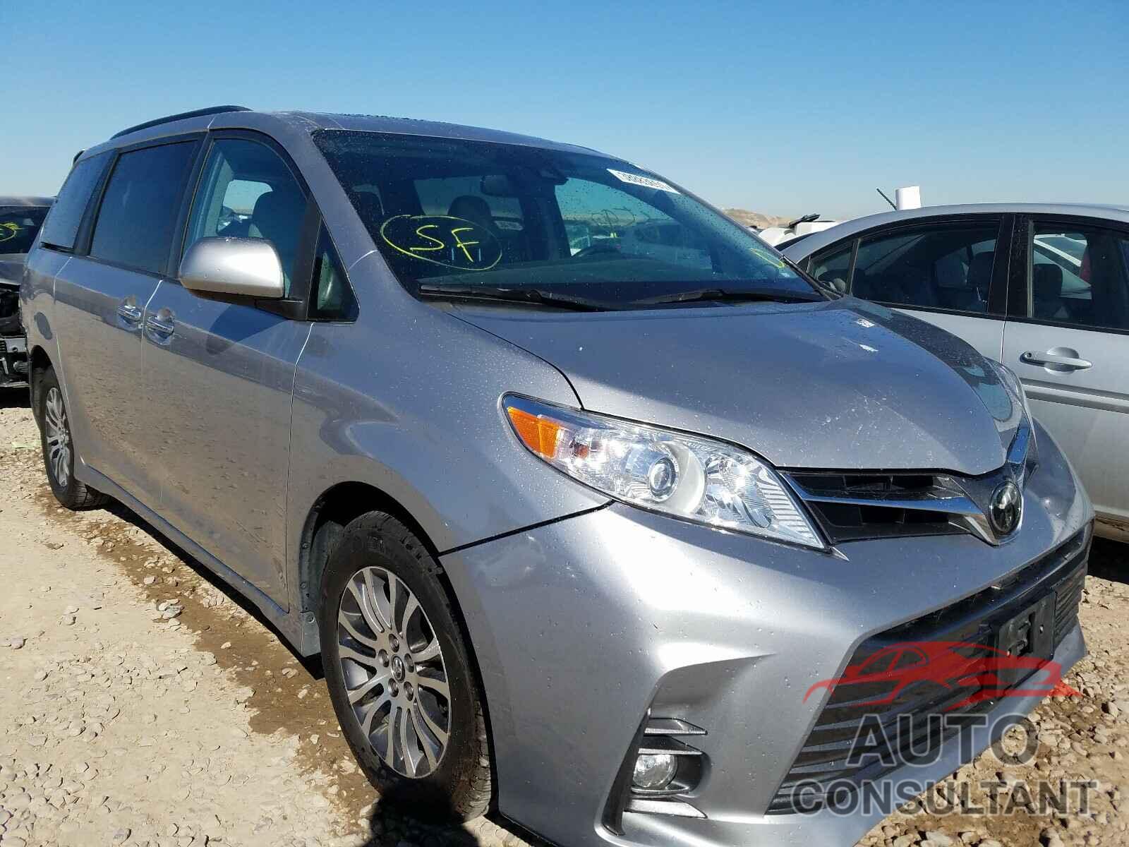 TOYOTA SIENNA 2018 - 5TDYZ3DC3JS951712