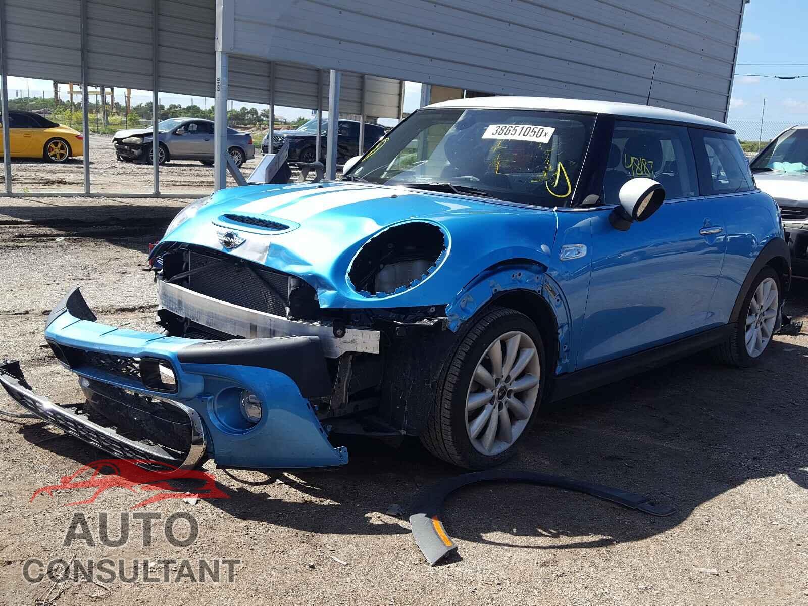 MINI COOPER 2015 - WMWXP7C53F2A59969