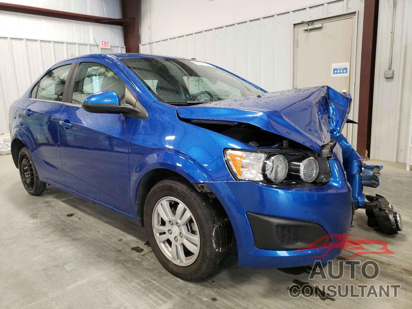 CHEVROLET SONIC 2016 - 1G1JC5SH7G4151571