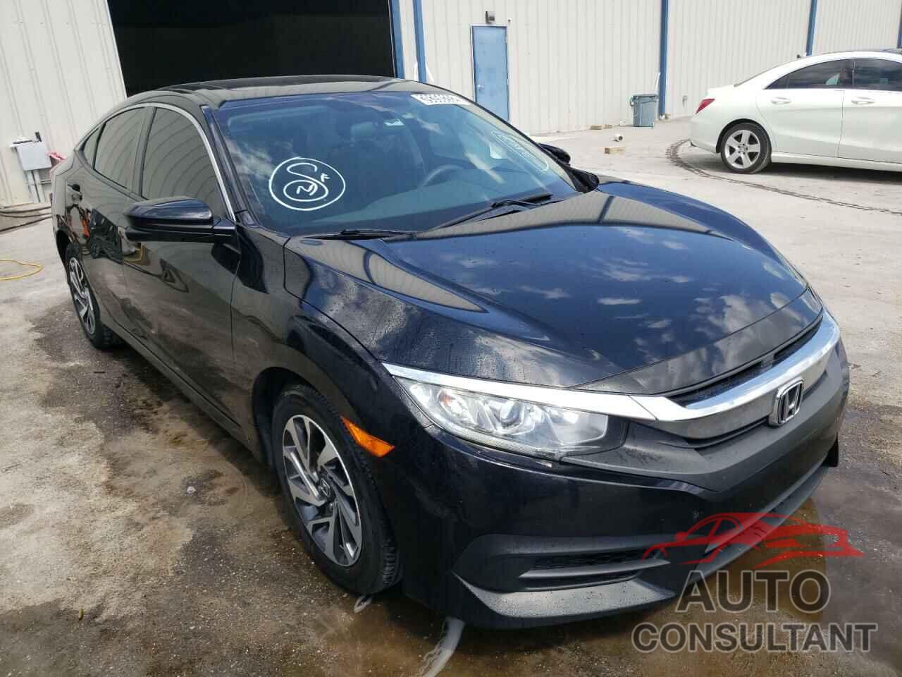 HONDA CIVIC 2018 - 19XFC2F74JE030127