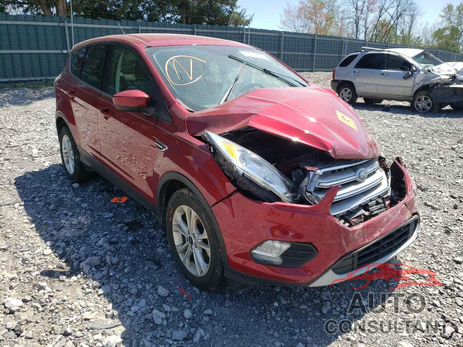 FORD ESCAPE 2017 - 1FMCU0GD1HUA87837