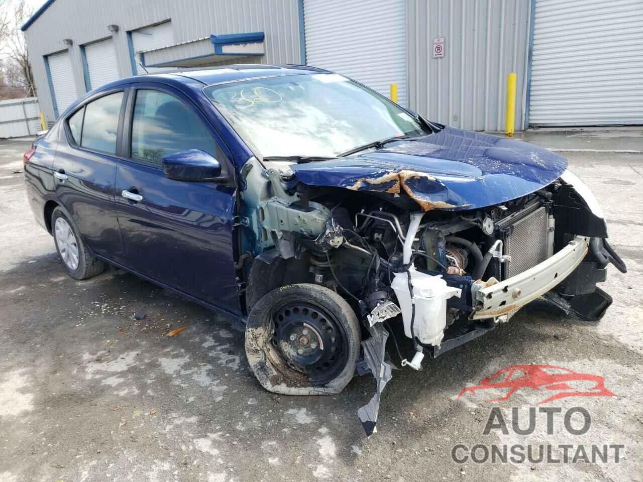NISSAN VERSA 2018 - 3N1CN7AP3JL818607