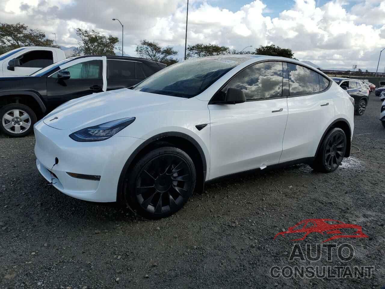 TESLA MODEL Y 2023 - 7SAYGDEE7PA055888