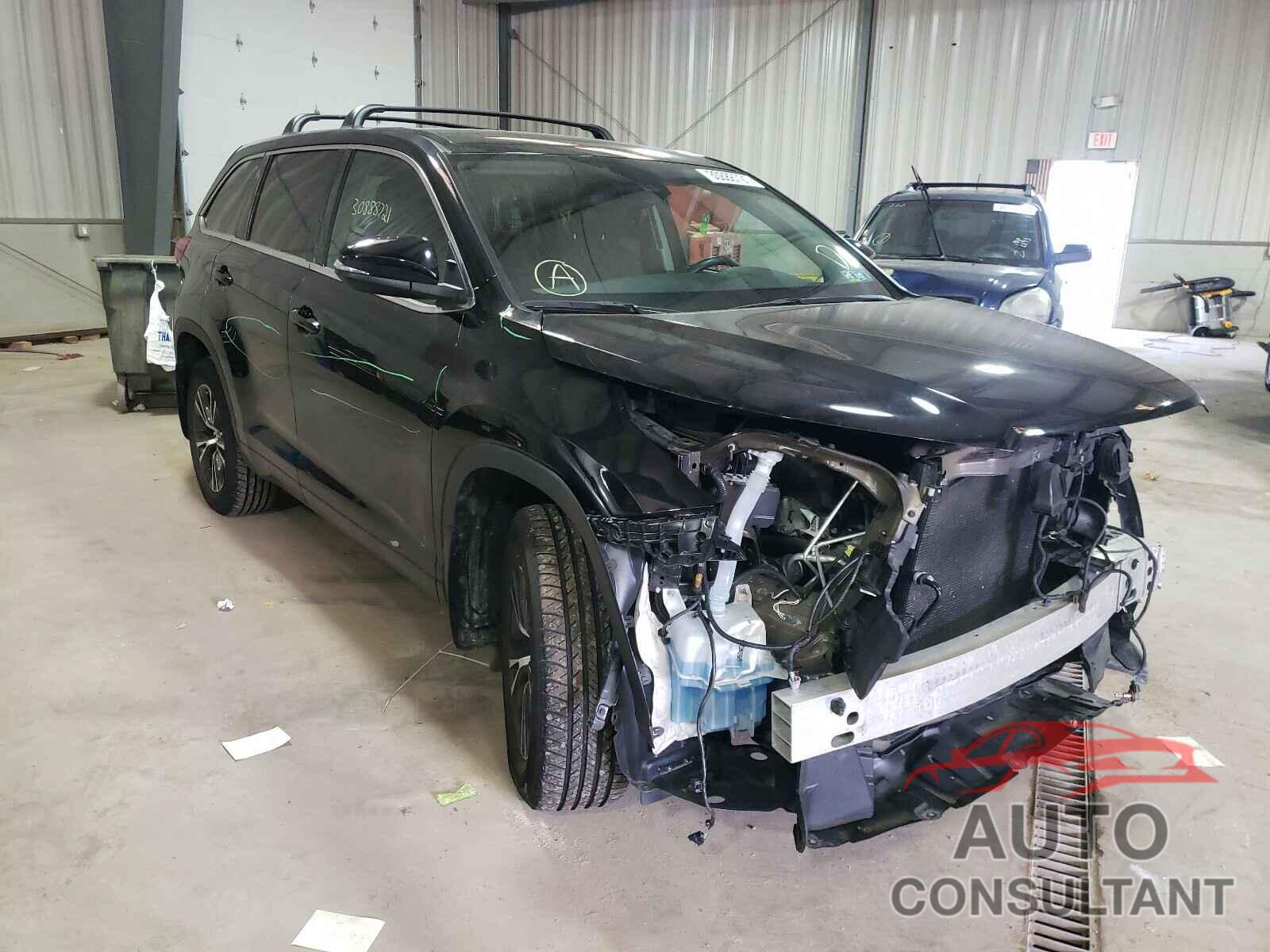 TOYOTA HIGHLANDER 2018 - 5TDBZRFH0JS484928
