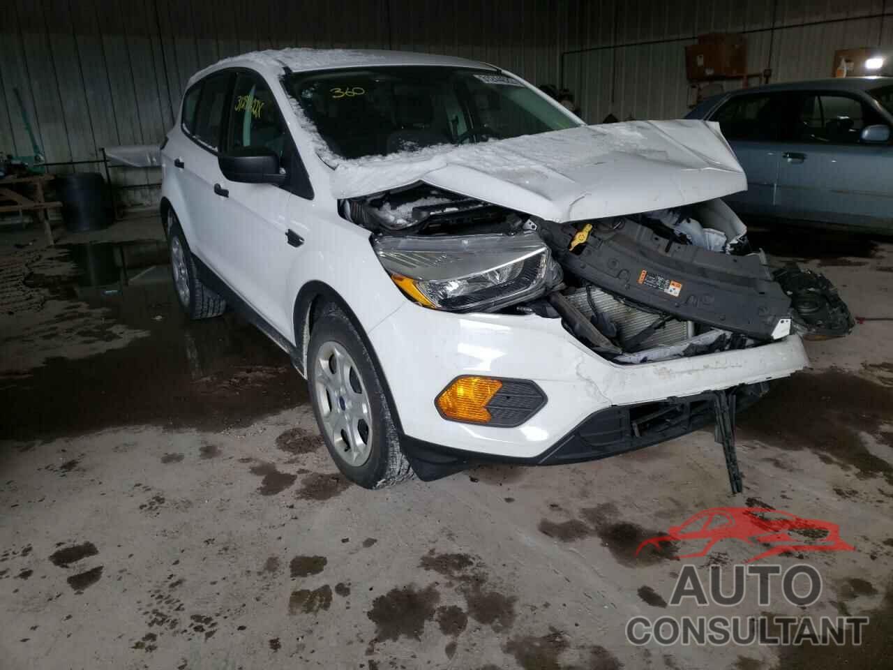 FORD ESCAPE 2017 - 1FMCU0F77HUA18226