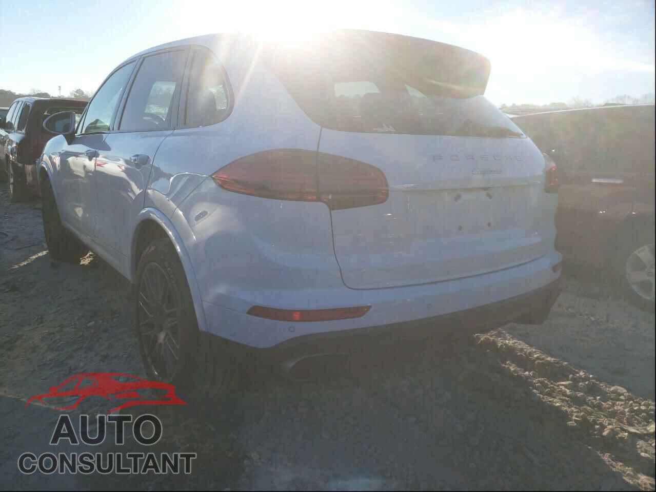 PORSCHE CAYENNE 2017 - WP1AA2A24HKA82682