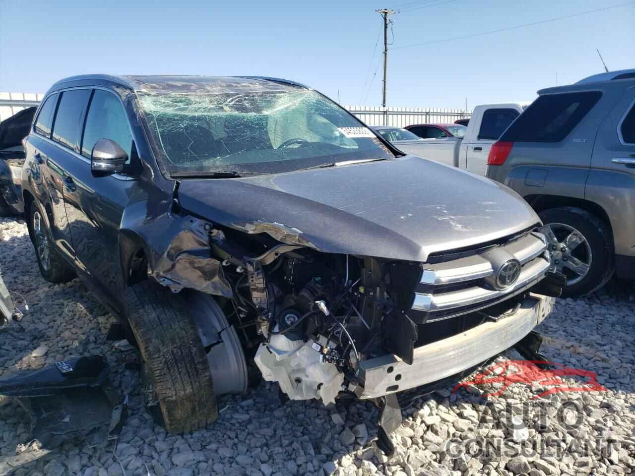 TOYOTA HIGHLANDER 2018 - 5TDDZRFH6JS498955