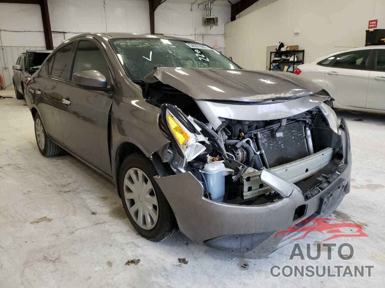 NISSAN VERSA 2017 - 3N1CN7AP8HL848776