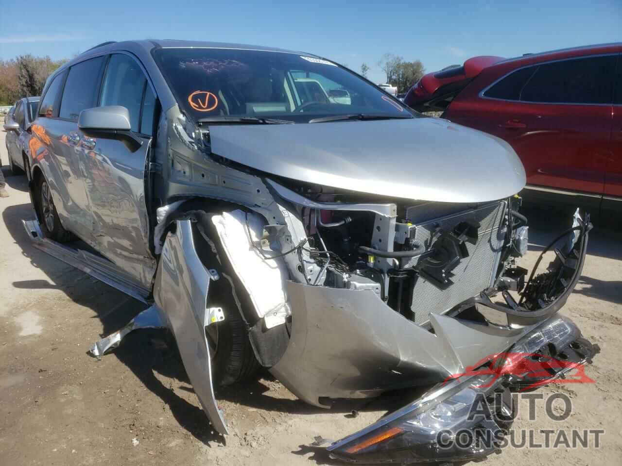 TOYOTA SIENNA 2021 - 5TDYRKEC9MS058084