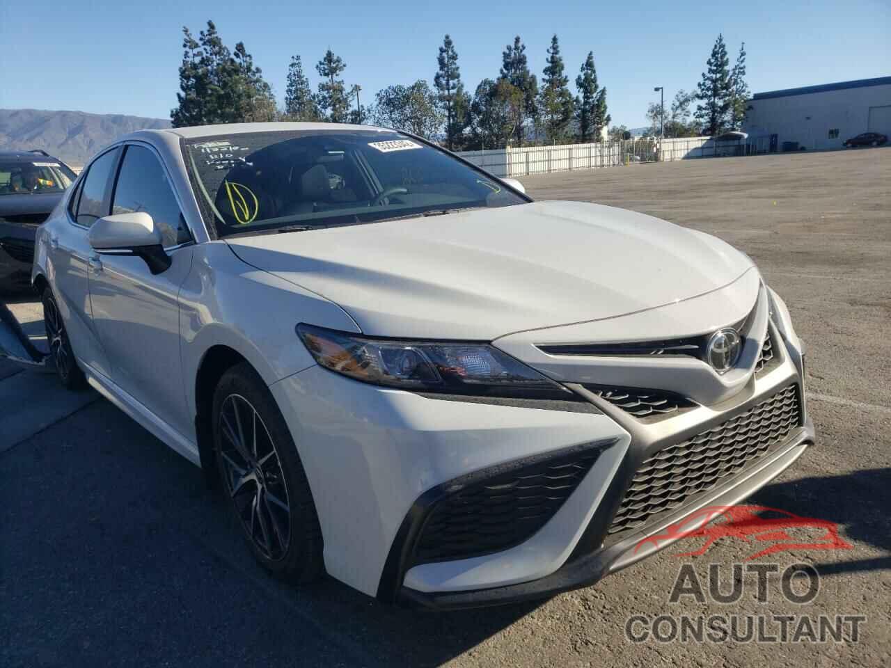 TOYOTA CAMRY 2022 - 4T1G11AK7NU017648