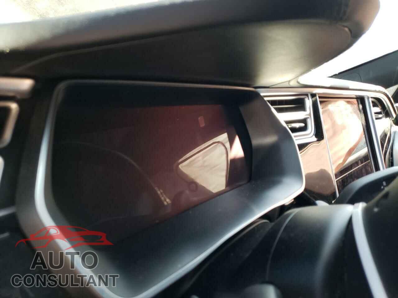 TESLA MODEL S 2018 - 5YJSA1E22JF248713