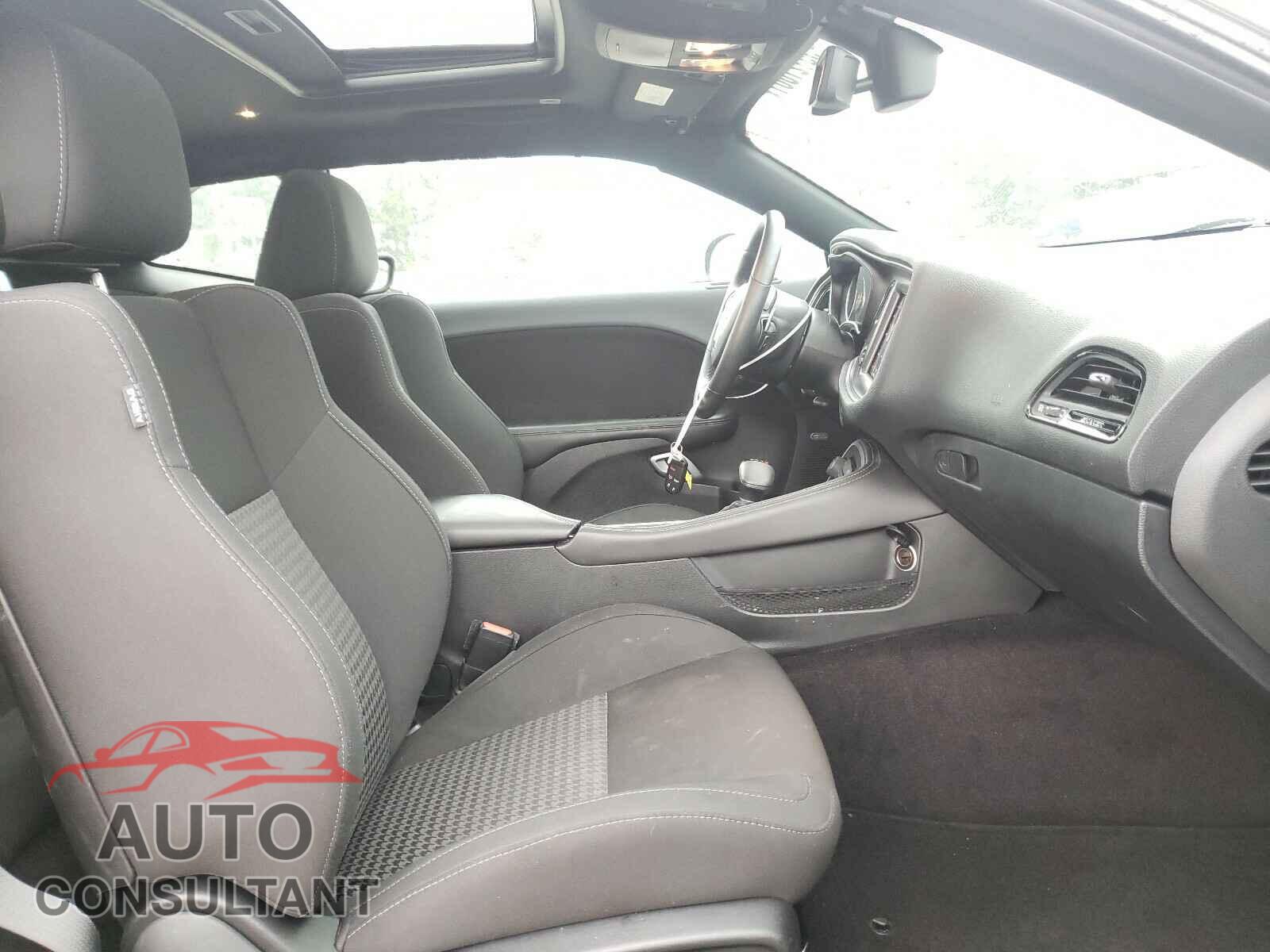 DODGE CHALLENGER 2018 - 2C3CDZBT8JH171464