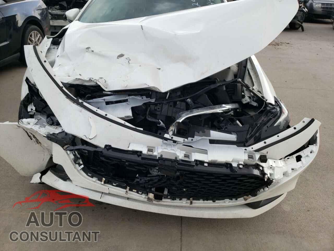 MAZDA 3 2019 - JM1BPBEM0K1131342