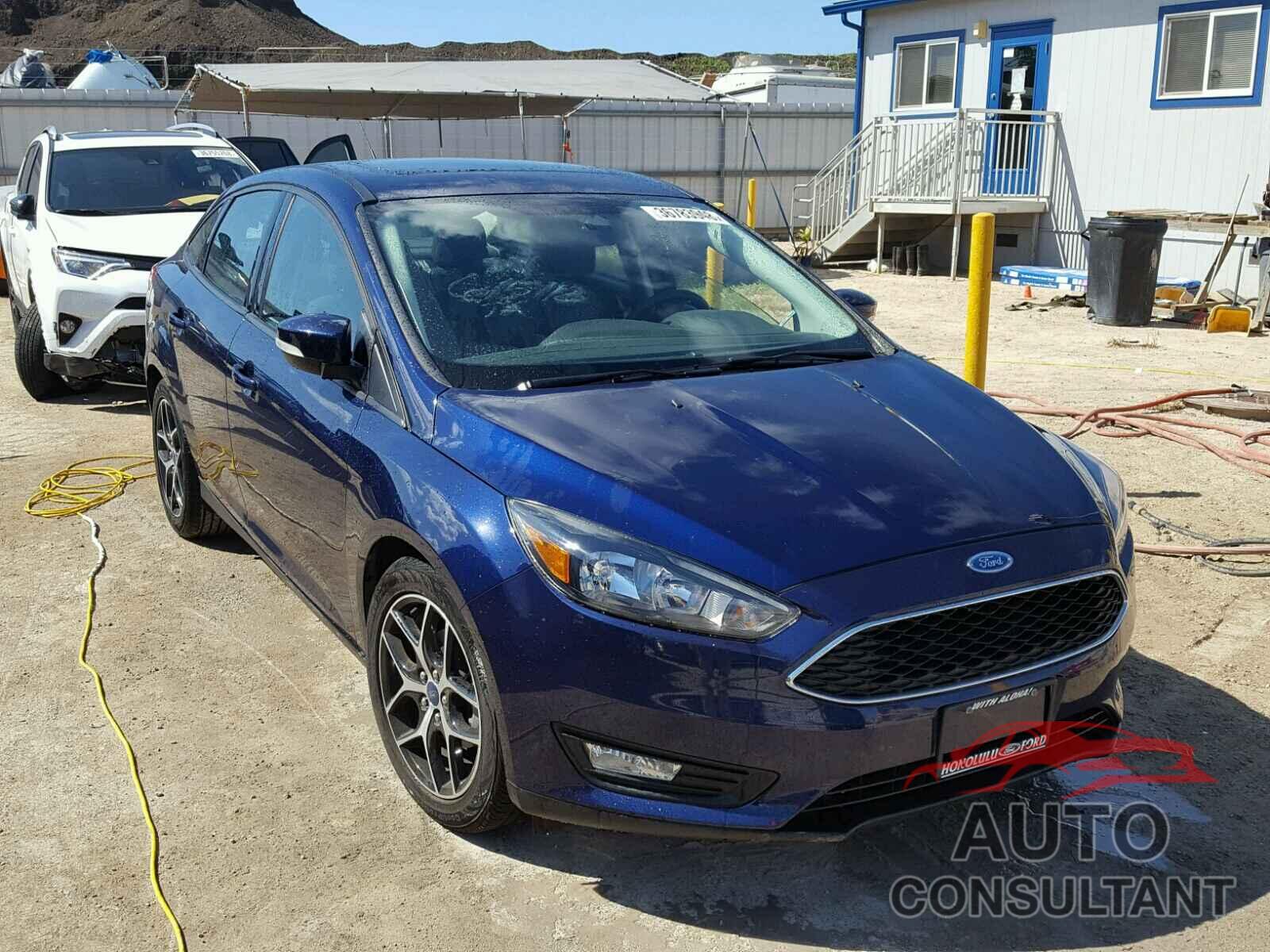 FORD FOCUS 2017 - 1FADP3H21HL211485