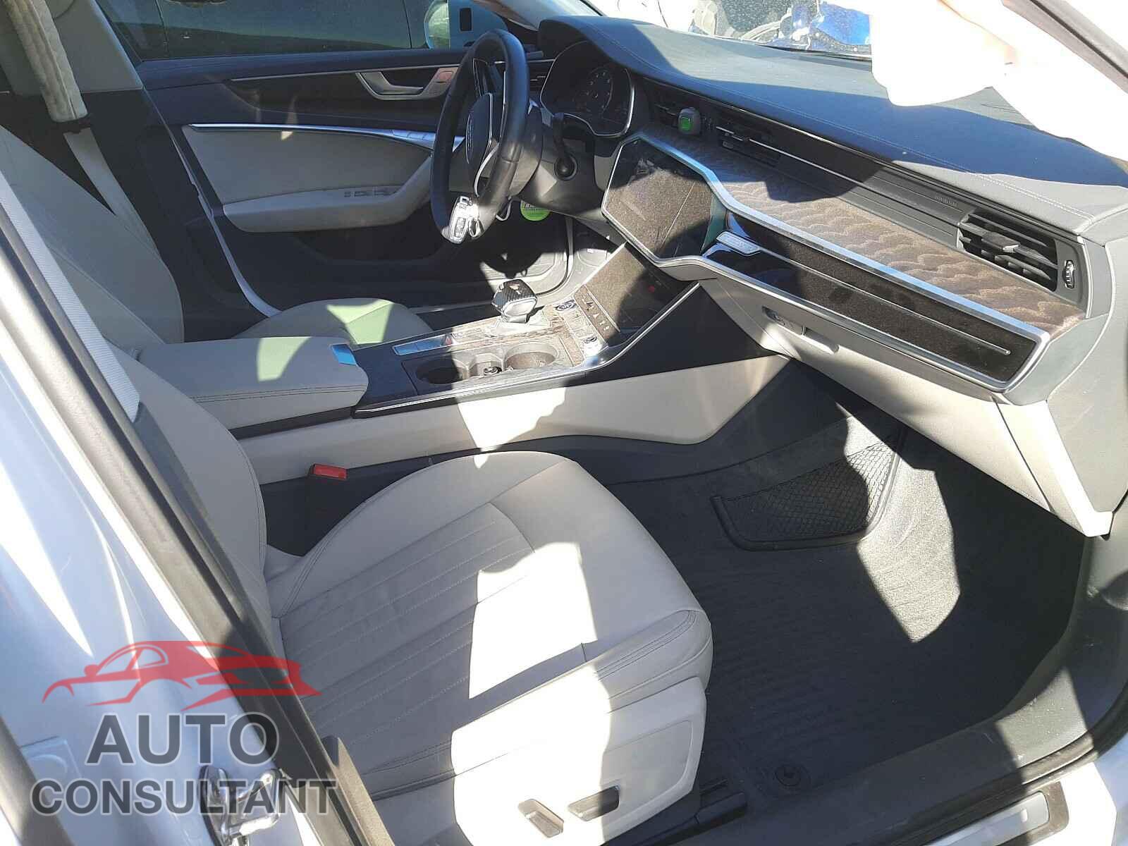 AUDI A6 2019 - WAUD8AF28KN124089