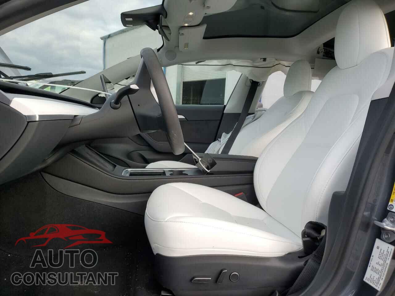 TESLA MODEL 3 2023 - 5YJ3E1EAXPF601286