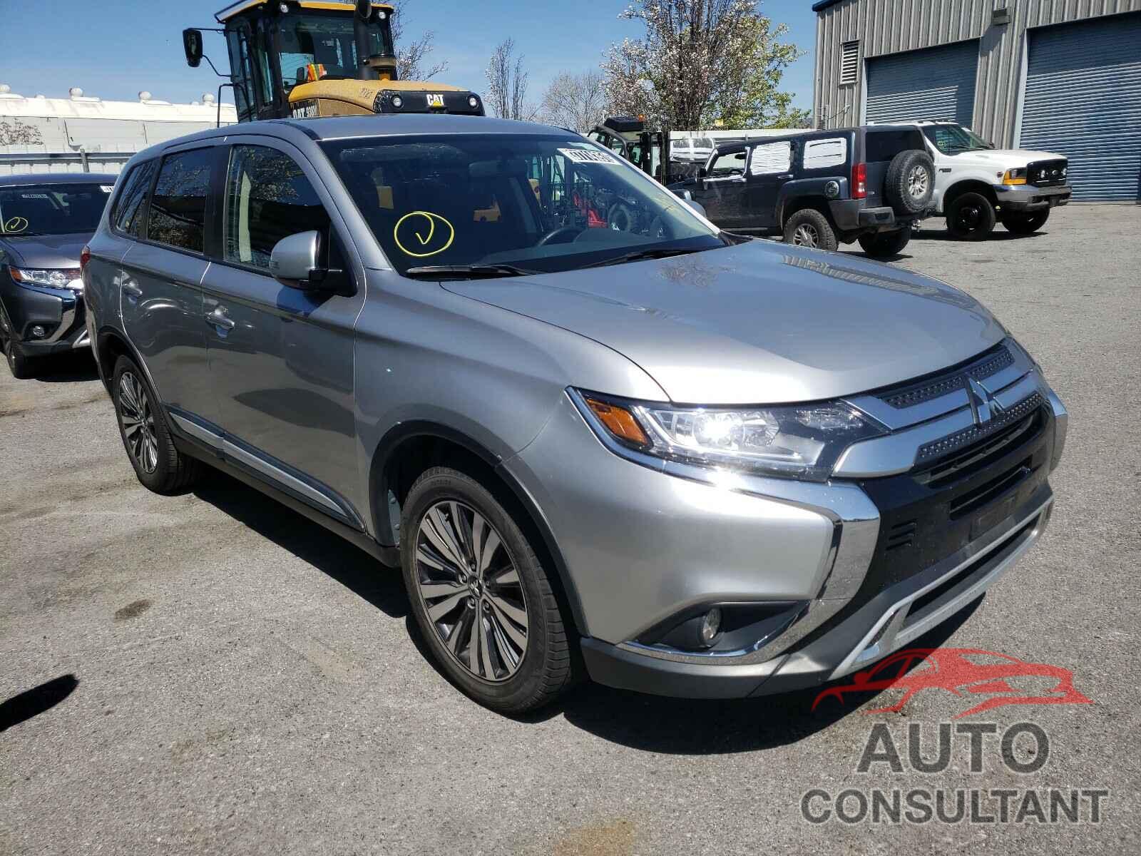 MITSUBISHI OUTLANDER 2019 - JA4AD3A30KZ034998