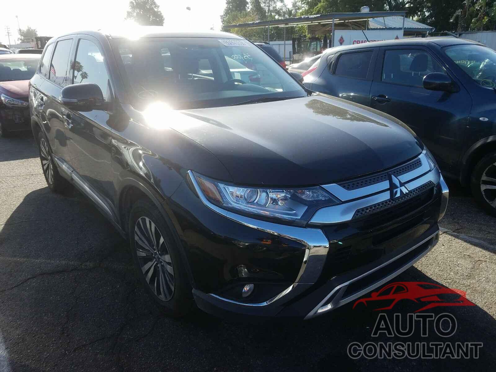 MITSUBISHI OUTLANDER 2019 - JA4AD3A34KZ034406