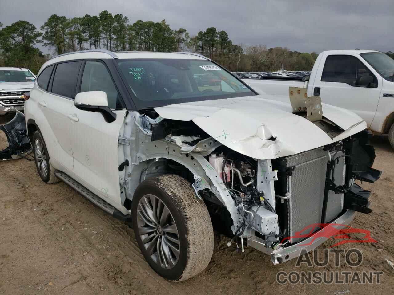 TOYOTA HIGHLANDER 2021 - 5TDFZRAH1MS071462