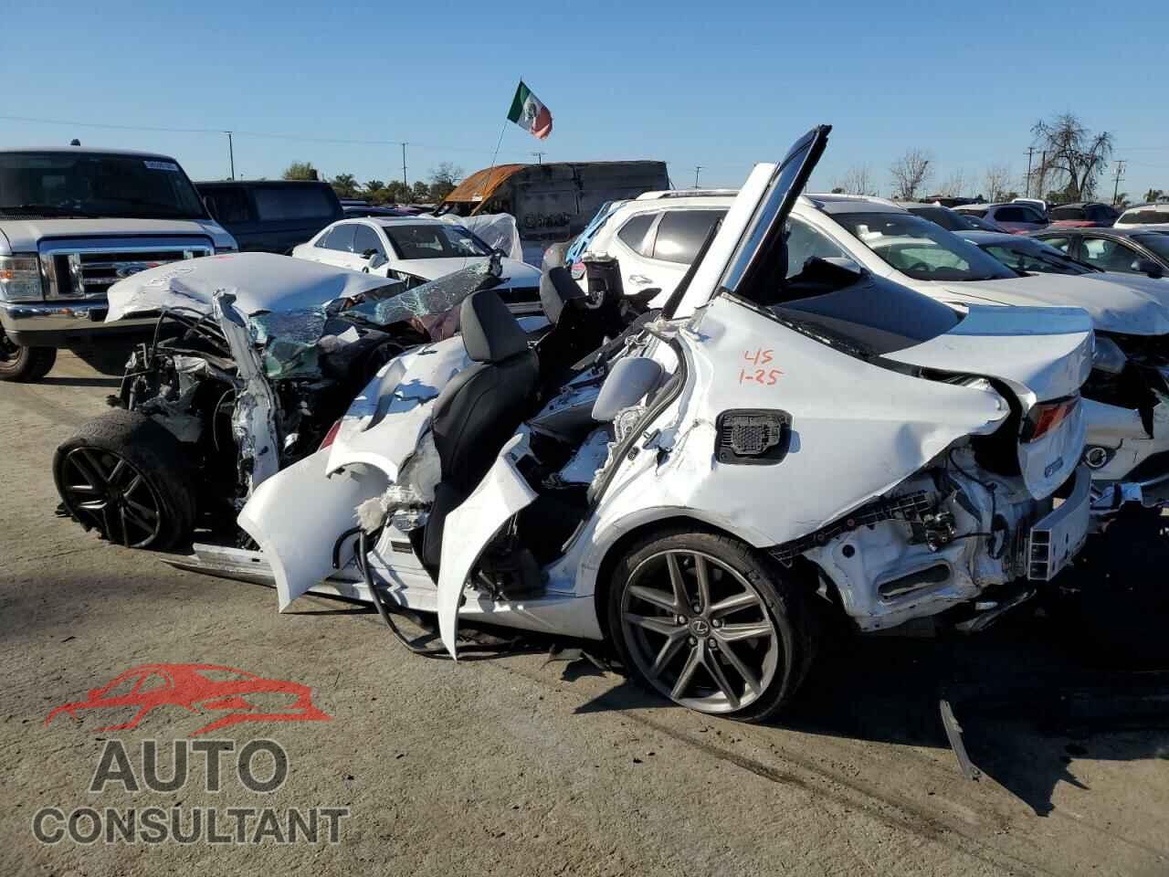 LEXUS IS 2017 - JTHBA1D23H5042523